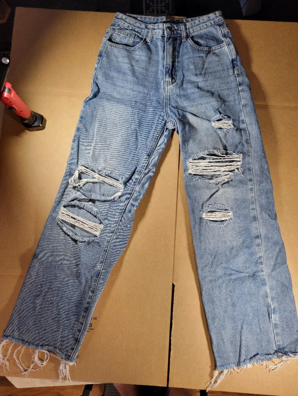 Cider Women's size xs Distressed Light Blue Jeans
